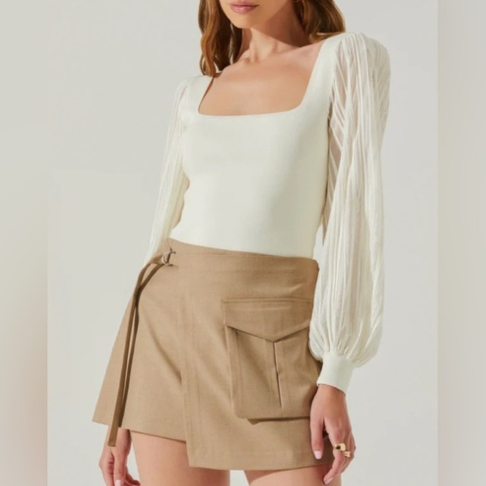 Astr Cream Textured Top